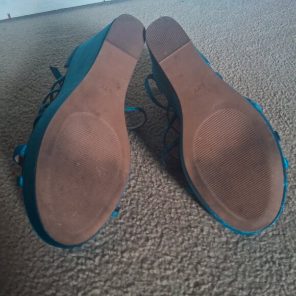 Torrid Strappy Platform Wedge, teal, size 12 WW - Picture 5 of 5